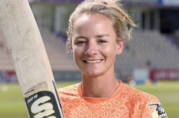 Danielle Wyatt Surrey Stars