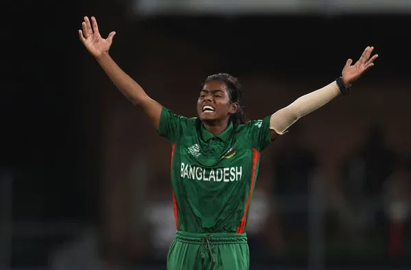 I cannot control my bowling in the death over, admits Marufa Akter. PC: ACC