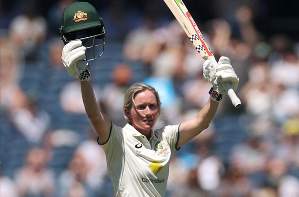 Beth Mooney Becomes First Australian Female to Score Century in All Formats