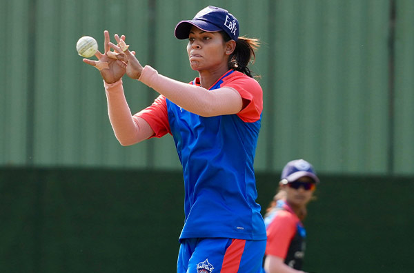 Radha Yadav in a fielding drill; PC: Delhi Capitals