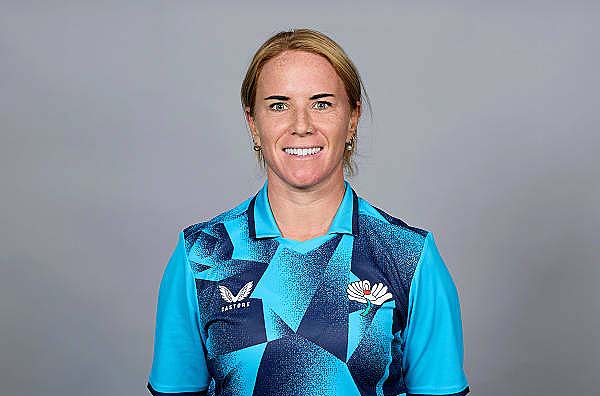 Lauren Winfield-Hill Joins Essex on Loan Ahead of Inaugural Women's T20 Blast 2025