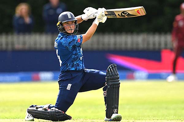 Alice Capsey Surpasses 1,000 International Runs Milestone for England