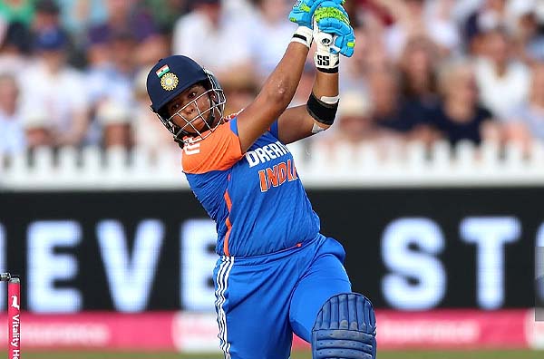 India's Richa Ghosh Becomes 2nd Fastest Player to Score 1,000 WT20I Runs
